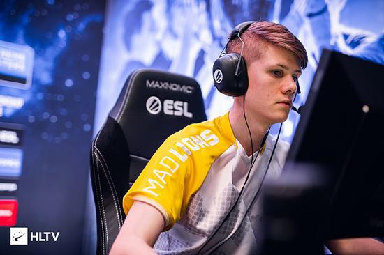 六联智能如何从ODM代工转型为AI PC领军者