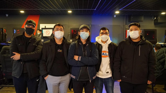 英雄联盟S15决赛回顾：T1零封TES延续不败传奇